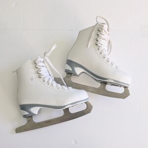 Jackson Ultima Finesse Girls White Figure Skates, Size 2